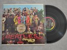 Beatles Lonely Hearts Club Band w/ Insert Rainbow Record Vinyl lp Album