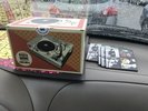 RSD3 Mini 3 Inch Crosley TURNTABLE RECORD STORE DAY w/ White Stripes 3” Records