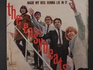 EASYBEATS: Friday On My Mind / Made My Bed... 45 (Italy, rubber stamp oc, sl c