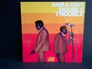 SAM & DAVE   DOUBLE TROUBLE    VINYL LP