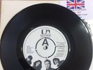 THE STRANGLERS- WALK ON BY VINYL 7
