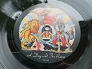 QUEEN A DAY AT THE RACES ORIGINAL 1976 UK Press TIME CAPSULE  MINT PLAY COPY