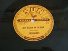 Doo Wop ( THE PRISONAIRES ) on Sun - Just Walkin In The Rain - 78rpm -