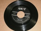 The Universals - Dear Ruth / Gottta Little Girl - Ascot 2124 Repro Doo Wop