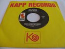 THE HESITATIONS - SHE WON'T COME BACK / I'LL BE RIGHT THERE - KAPP
