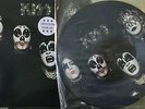 KISS SELF TITLED PICTURE DISC LP W/SLEEVE