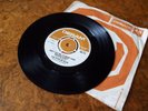 RARE UK FIRST PRESS /THE EYES OF BLUE SINGLE,SUPERMARKET FULL OF CANS 1967 MONO.