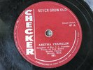 78 RPM  Aretha Franklin CHECKER 861 You Grow Closer / Never Grow Old  V