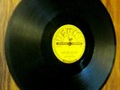 *(78 rpm)  RECORD ''DOCTOR ROSS'' ''THE BOOGIE DISEASE'' (SUN 212)*