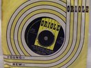 Susan Singer - Love Me With All Your Heart / Autumn Leaves - Oriole 45-CB 1778