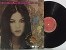 SHAKIRA  PIES DESCALZOS  1ST PRESS COLOMBIA