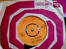 FRIENDLY PERSUASION MAKE A WISH AMANDA / BABY BE GOOD MCA MK 5039 GARY GLITTER