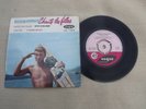 Johnny Hallyday ?– Chante Les Filles , 45 T , centreur et languette