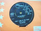 VG+ UK TAMLA MOTOWN 45 - THE CONTOURS - FIRST I LOOK AT THE PURSE