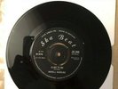 Blue Beat Ska Cling to me Horell Dawkins JB240 1966