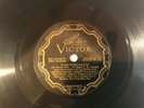 78 RPM  VICTOR 25354 JEAN GOLDKETTE W/ BIX BEIDERBECKE (SLOW RIVER /I'M GONNA ME