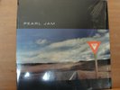 PEARL JAM    YIELD    WHITE RECORD