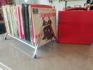 COLLECTION OFF 70 1960'S 45'S & EPS, STAND BOX BEATLES,WHO,KINKS,ROCK,N'ROLL ETC