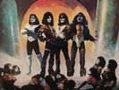 KISS “LOVE GUN” LP Casablanca NBLP 7057 WITH GUN EXCELLENT Vinyl