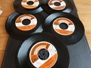 5 X MOTOWN - VELVELETTES/BRENDA HOLLOWAY/MARVELETTES/SUPREMES/ VANDELLAS