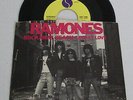 Orig 1977 The Ramones Rockaway Beach b/w Locket Love 7