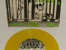 UK SUBS CID / LIVE IN A CAR / B1C 1978 CITY rare yellow 7