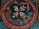 Kiss Rock And Roll Over Avec Questionnaire Et Merchandising