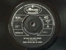 DENNY SEYTON & THE SABRES - HANDS OFF rare UK 1964 / BEAT MOD R&B / NEAR MINT