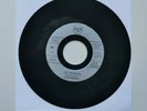 45 RPM SP ELVIS PRESLEY DON'T LEAVE ME NOW (FRANCE PUB RENAULT)
