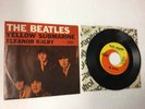 BEATLES 45 “YELLOW SUBMARINE / ELEANOR RIGBY” SLEEVE + YELLOW PRINT LABEL Z123