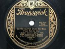 78 RPM  JAZZ  Brunswick 3954: Hal Kemp - Oh Baby  / Get Out, Under the Moon