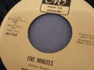 The Differences - Mon'ca Records M1783 - Five Minutes - 1971 US Northern Soul