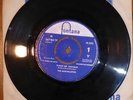 Marvellettes (Marvelettes): Please Mr Postman. '61 UK Fontana. H.355 Motown