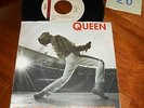 45 giri queen we will rock you / we are the champion live at wembley   CN20