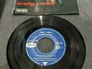 Disque 45 tours Truly Smith ?- Love Is Love Love Is You - 457.115 M