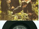The Beatles UK reissue vinyl record 7 inch 45 Paperback Writer b/w Rain 1984