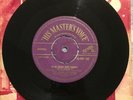 THREE CHUCKLES - GONNA ROCK. 1956 UK HMV ROCK N ROLL SOUNDTRACK 7” SINGLE