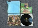 THE BEATLES 1967 UK 1ST PRESS SGT PEPPERS LONELY HEARTS CLUB BAND & SHOP BAG