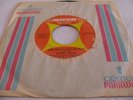 BUNNY SIGLER - GIRL DON'T MAKE ME WAIT / ALWAYS IN THE WRONG PLACE - PARKWAY