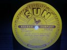 ELVIS PRESLEY THATS ALL RIGHT MAMA/DOWN BY THE RIVERSIDE SUN 45&PS NEAR MINT
