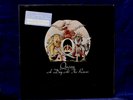 QUEEN VERY RARE SEALED LP A DAY AT THE RACES 1976 USA 1stPRESS W/HYPE STICKER