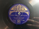 LEW STONE AND HIS BAND (AL BOWLLY) - Close Your Eyes / Weep No More (EE-)(78RPM)