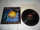 DEF LEPPARD-PYROMANIA 1983 MERCURY REC. LP 422-810 308-1 M-1 EXC. VG+ PHOTOGRAPH