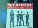THE BEATLES SHE LOVES YOU/I’ll GET YOU S-4152 SWAN 45 RPM 1964