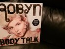 Robyn 