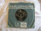 Beatles - I Feel Fine b/w She's a Woman - R5200 - UK 1965 1st Press