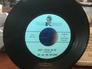 MIDNIGHT HOUR KIT and “THE OUTLAWS” VINYL 45 GARAGE ROCK BLACK KNIGHT 1965