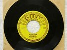 ELVIS PRESLEY Mystery Train/I Forgot to Remember to Forget  SUN 223 45rpm
