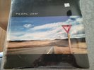 Pearl Jam - Yield Original Press LP Vinyl, Shrink wrap/Never Opened VG/EX