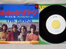 THE KINKS VILLAGE GREEN PTE LL 2229 Y Japan VINYL 7